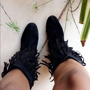 Black Moccasin Boots!!!